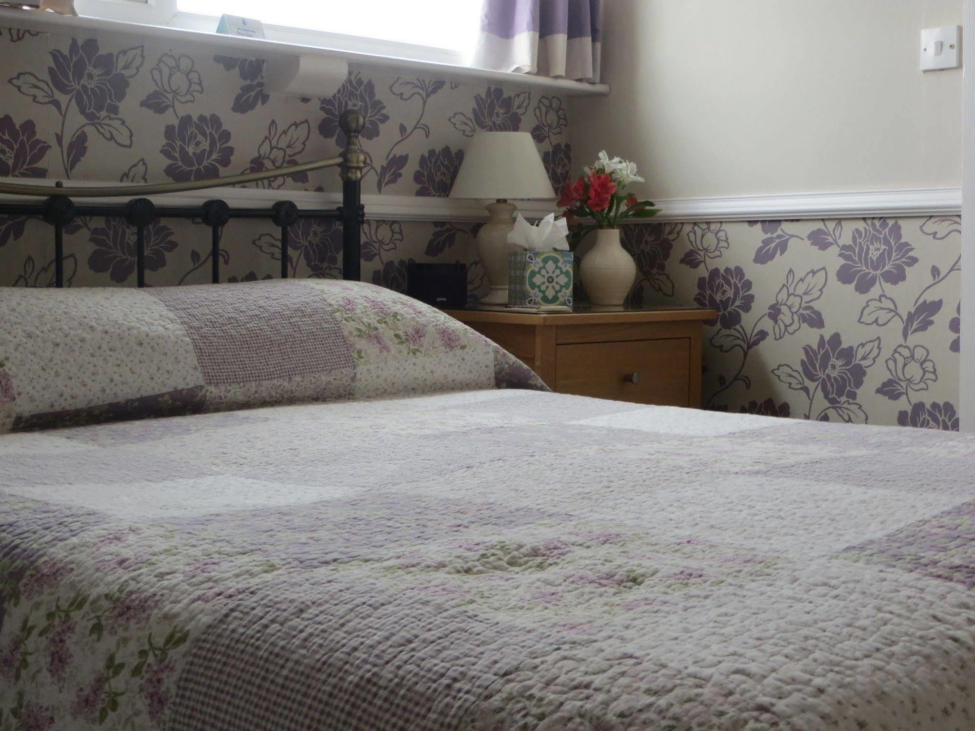 Avondale Guest House ยอร์ค ภายนอก รูปภาพ