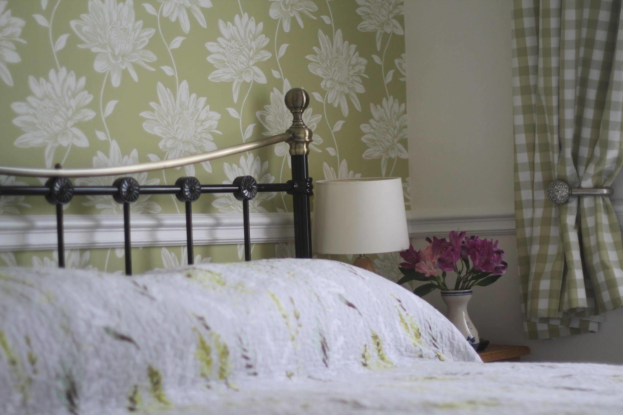 Avondale Guest House ยอร์ค ภายนอก รูปภาพ